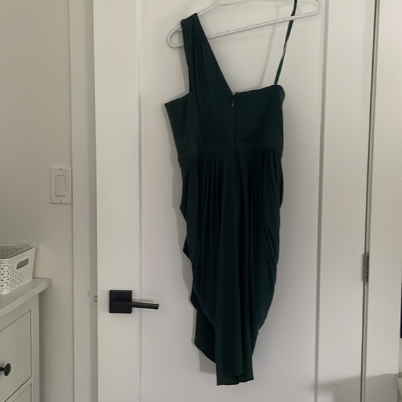 Beautiful dark green dress in excellent condition. - Picture 6 of 6